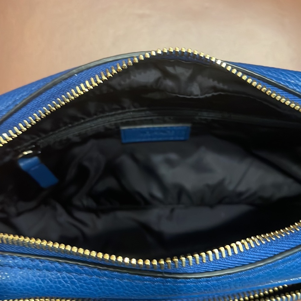 VERSACE NWT LA MEDUSA CALFSKIN BLUE LEATHER CROSSBODY OR BELT BAG MADE IN ITALY - Picture 10 of 16